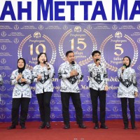 Penghargaan 5, 10, dan 15 Tahun Pengabdian Guru & Tenaga Kependidikan Sekolah Metta Maitreya